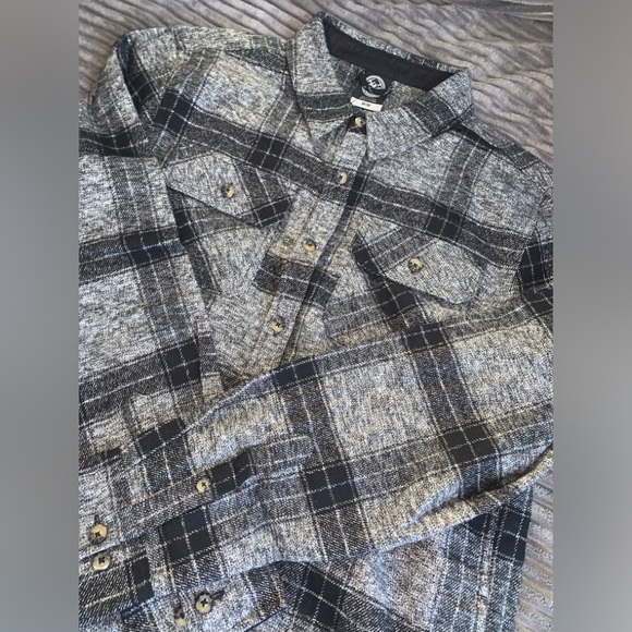 MENS PLAID FLANNEL SHIRT - Picture 3 of 4